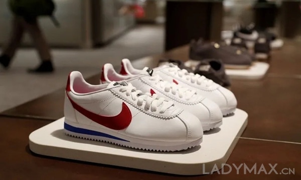 早报 | Nike第一财季业绩超预期股价大涨逾13%；Ralph Lauren将大裁员