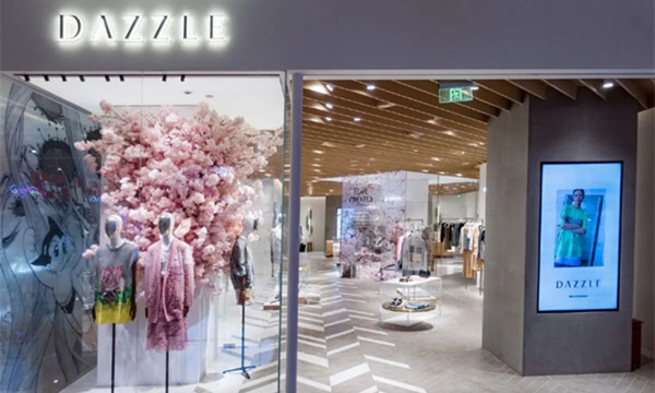 时尚新闻 / 2020-09-01早报 | 歌力思上半年利润暴跌95%；都市丽人