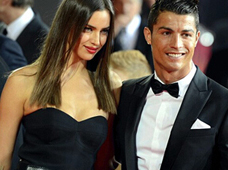 美妆行业 / 2014-06-17掌握心机发型 轻松变身他的世界杯足球女神