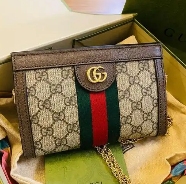 新的古驰包包在网站回收大概有几折