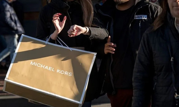 时尚新闻 / 2020-07-03早报 | LV皮具总监跳槽；Michael K