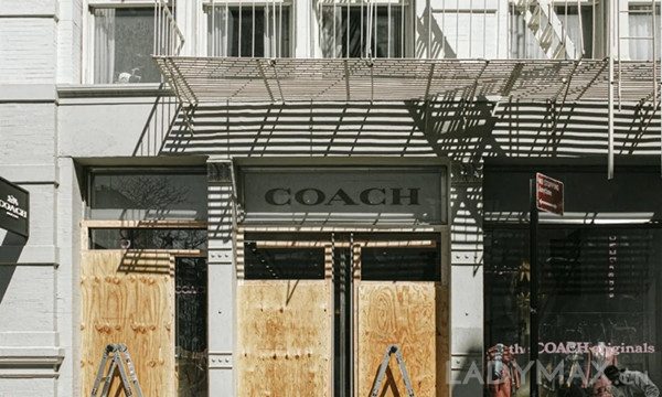 早报 | Dior美妆联手景甜在微信小程序直播卖货；Vans母公司将展开新收购