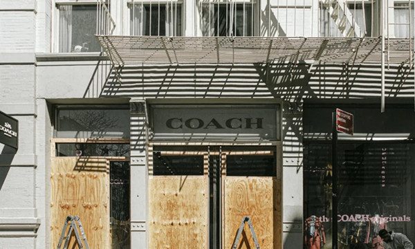 时尚新闻 / 2020-06-15早报 | Dior美妆联手景甜在微信小程序直播