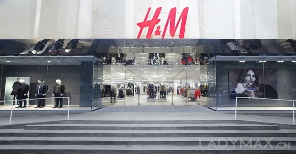 早报 | H&M集团第二季度电商收入大涨36%​；纪梵希任命新创意总监