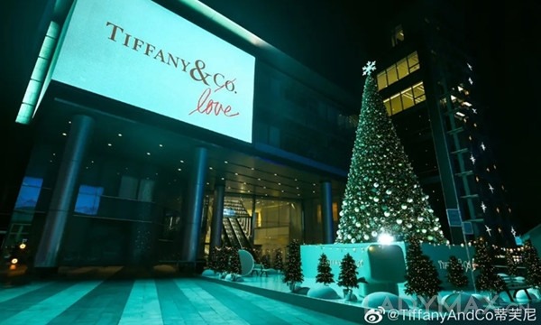 早报 | Tiffany不愿就收购价格与LVMH重新谈判;Chanel首次在线上发布度假系列 早报 | Tiffany不愿就收购价格与LVMH重新谈判;Chanel首次在线上发布度假系列