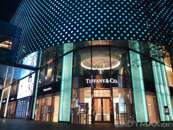 早报 | 加拿大鹅2020财年收入大涨逾15%；Off-White退出9月时装周