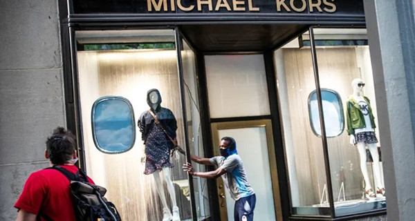 时尚新闻 / 2020-06-03早报 | 动荡的美国市场引发LVMH放弃收购T