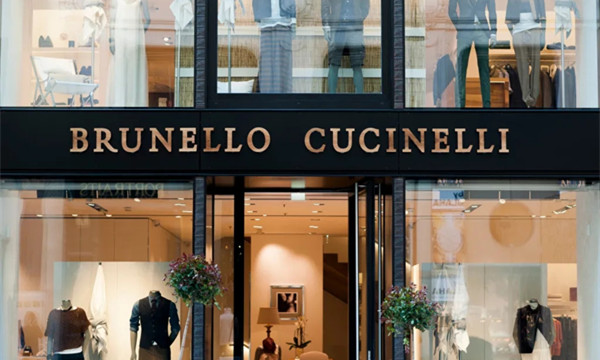 时尚新闻 / 2020-05-22早报 | 全球美妆市场销售额或将下滑30％；4