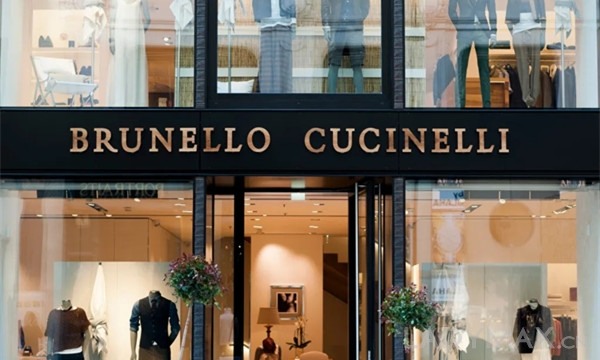 早报 | 全球美妆市场销售额或将下滑30％；4月仅200名中国游客访日