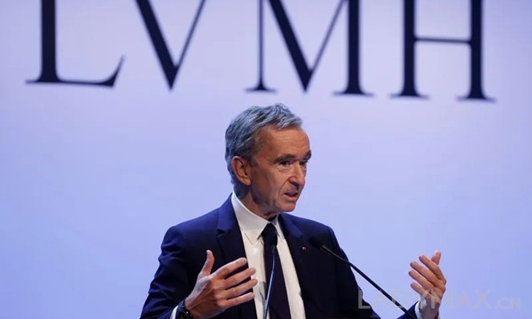 早报 | I.T去年亏损或逾7亿港元