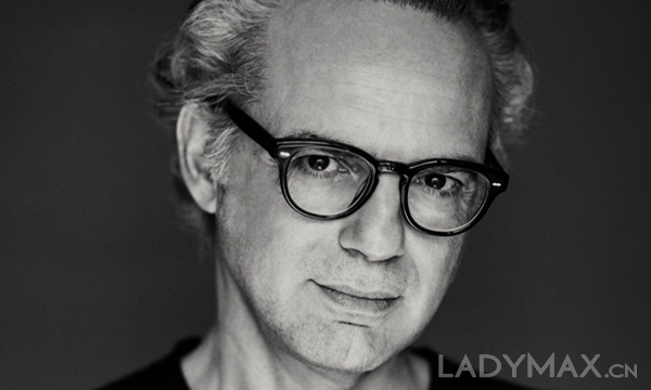 早报 | 资生堂第一财季净利润暴跌近96%；Valentino任命新CEO