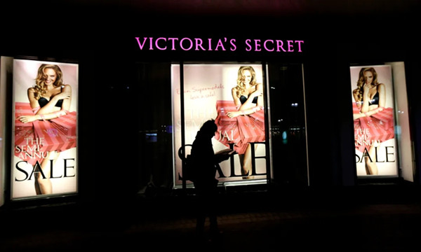 时尚新闻 / 2020-05-12早报 | Gap被指拖欠逾50万美元租金；英国