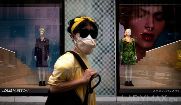 早报 | 爱马仕将在澳大利亚开设史上最大鳄鱼养殖厂 ；LVMH市值破2300亿欧元创历史新高