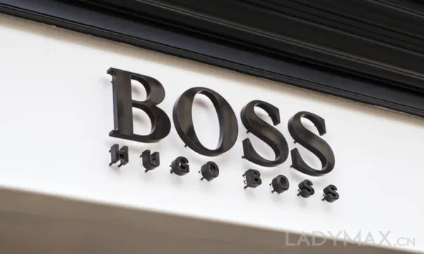 早报 | 阿里巴巴市值一日蒸发600亿美元；耐克大中华区将裁员400人