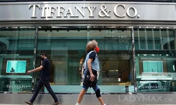 早报| Tiffany与LVMH并购交易获欧盟批准；首个YEEZY GAP系列曝光