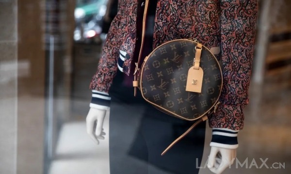 财报速递 | LV和Dior在中国市场强劲复苏，LVMH时装皮具部门第三季度逆势大涨12%