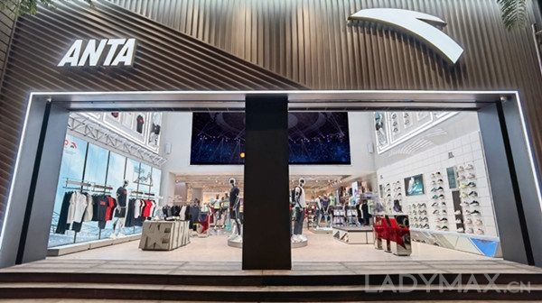 早报 | 劳力士热门款二级市场价格暴跌近40%；安踏去年收入超过阿迪达斯中国