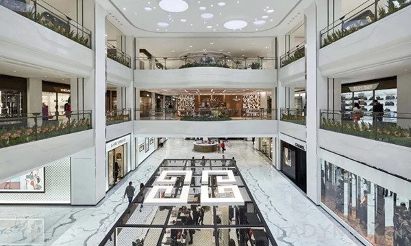 早报 | 北京SKP去年销售额超240亿；分析师质疑Farfetch入股YNAP的必要性