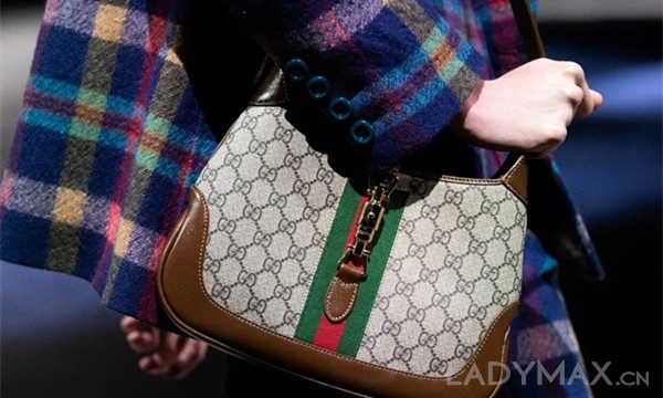 财报速递 | Gucci去年收入大涨逾30%，全面恢复疫情前水平