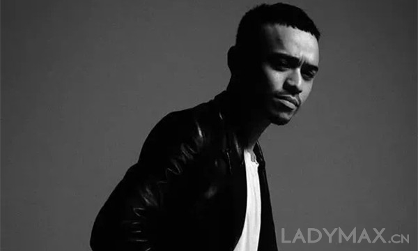 早报| Bally任命潮牌Rhude主理人为创意总监；Prada去年销售额大涨41%