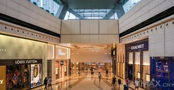 早报 | LV老板今年身价猛涨560亿美元 ；lululemon被指涉嫌暴力获取鸟类羽毛